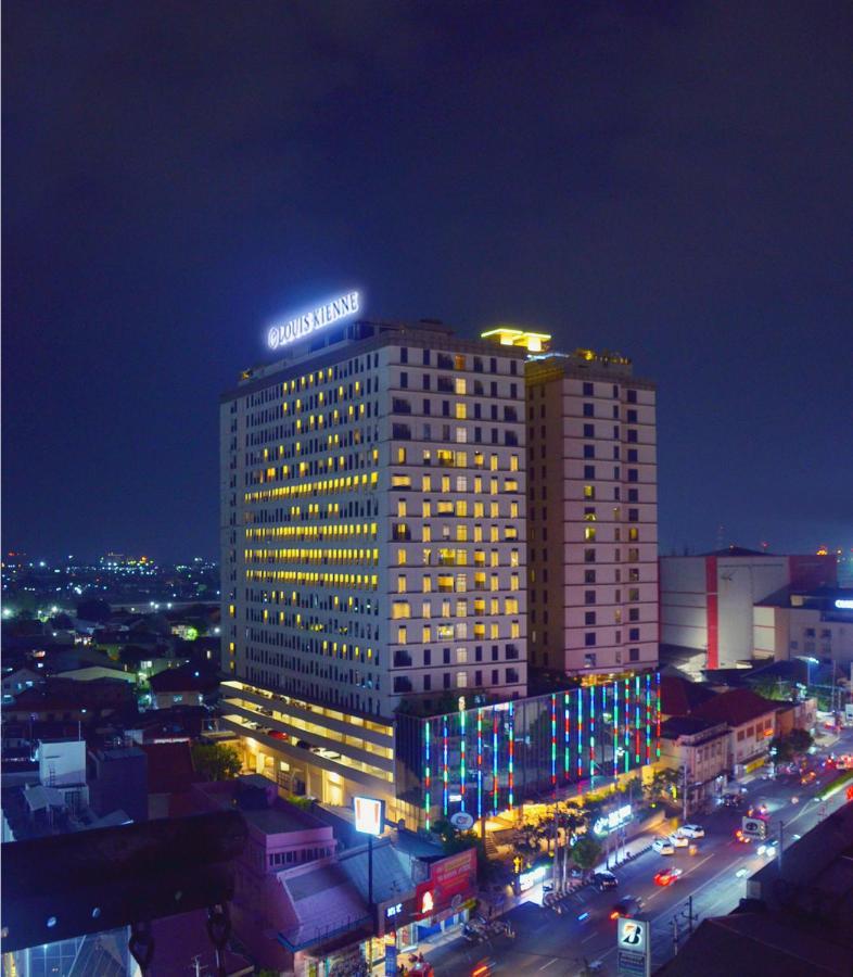 Louis Kienne Hotel Pemuda Semarang Kültér fotó