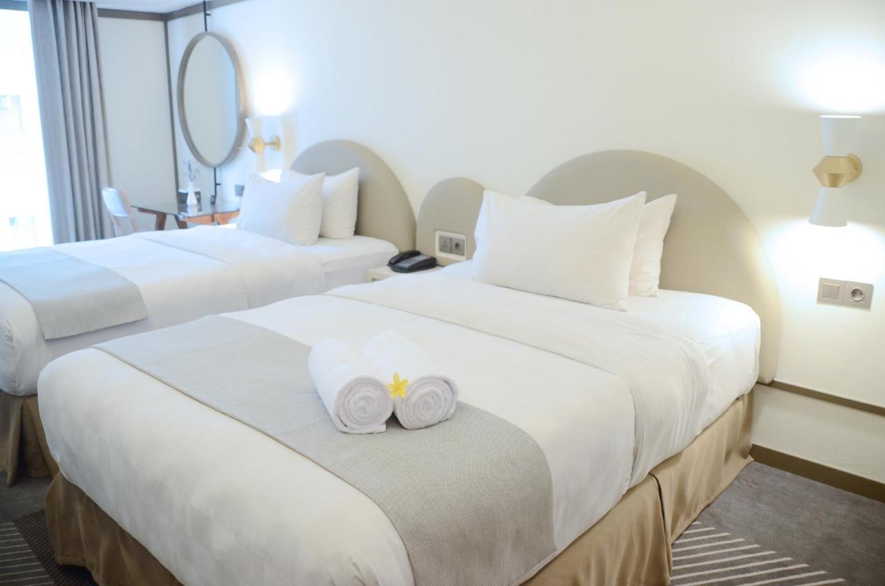 Louis Kienne Hotel Pemuda Semarang Kültér fotó