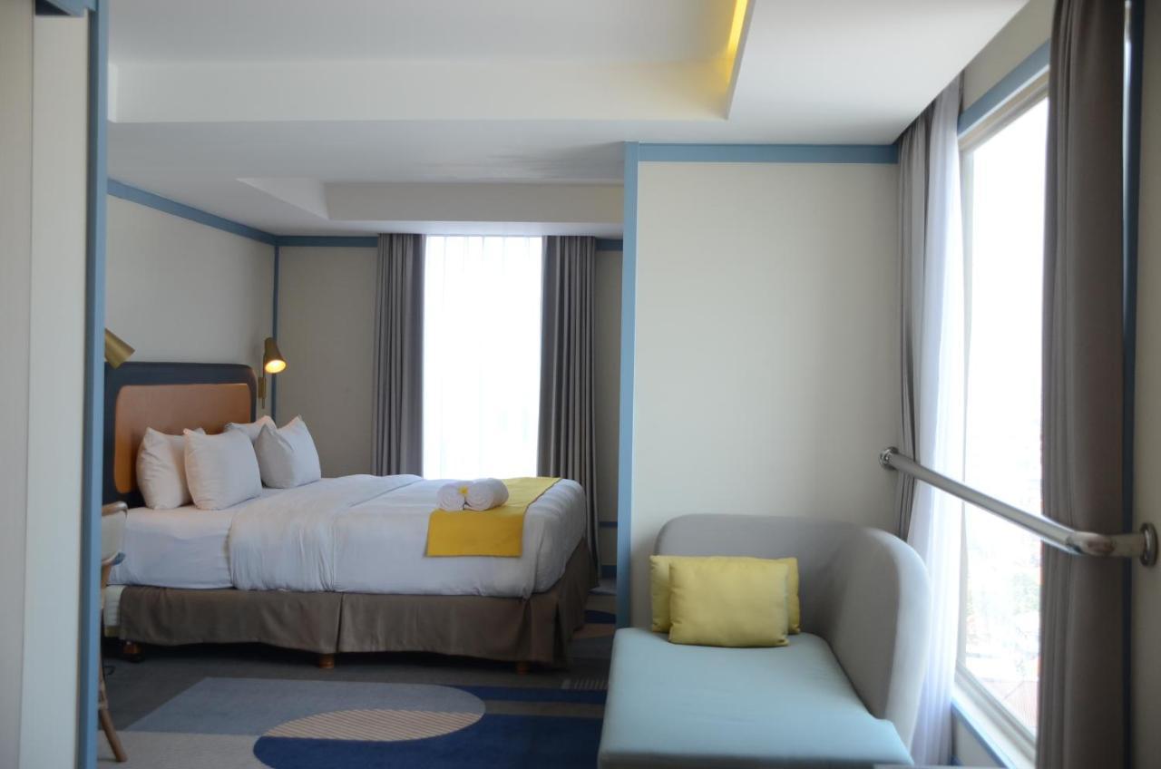 Louis Kienne Hotel Pemuda Semarang Kültér fotó