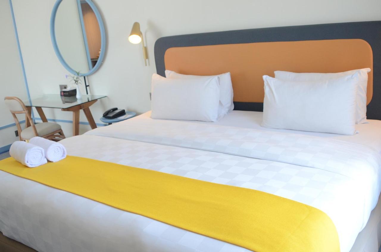Louis Kienne Hotel Pemuda Semarang Kültér fotó