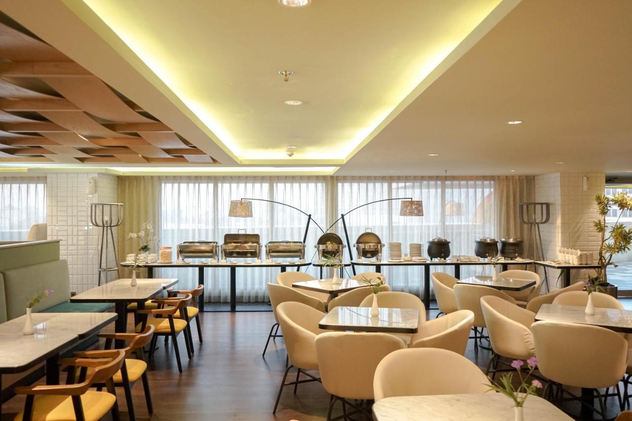 Louis Kienne Hotel Pemuda Semarang Kültér fotó
