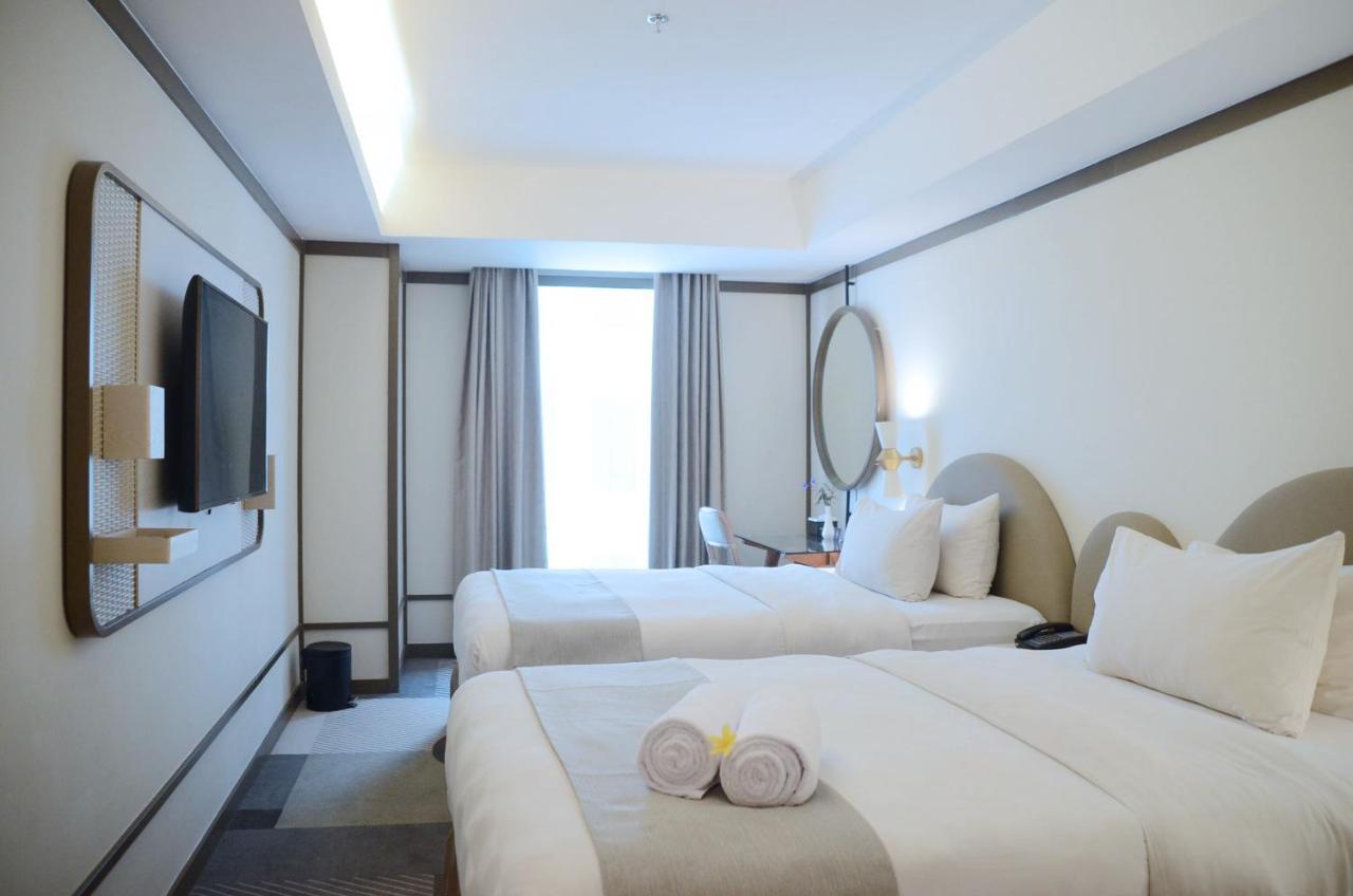 Louis Kienne Hotel Pemuda Semarang Kültér fotó