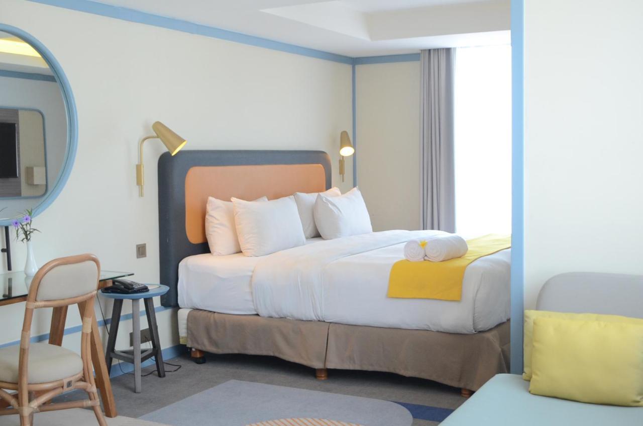 Louis Kienne Hotel Pemuda Semarang Kültér fotó